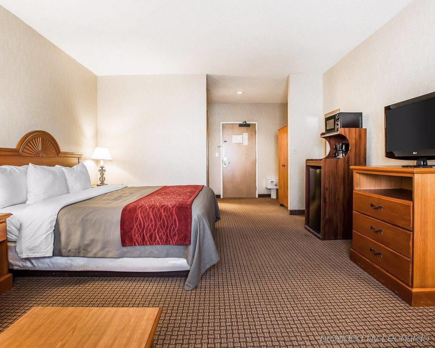 Days Inn By Wyndham Sidney Oh Eksteriør billede